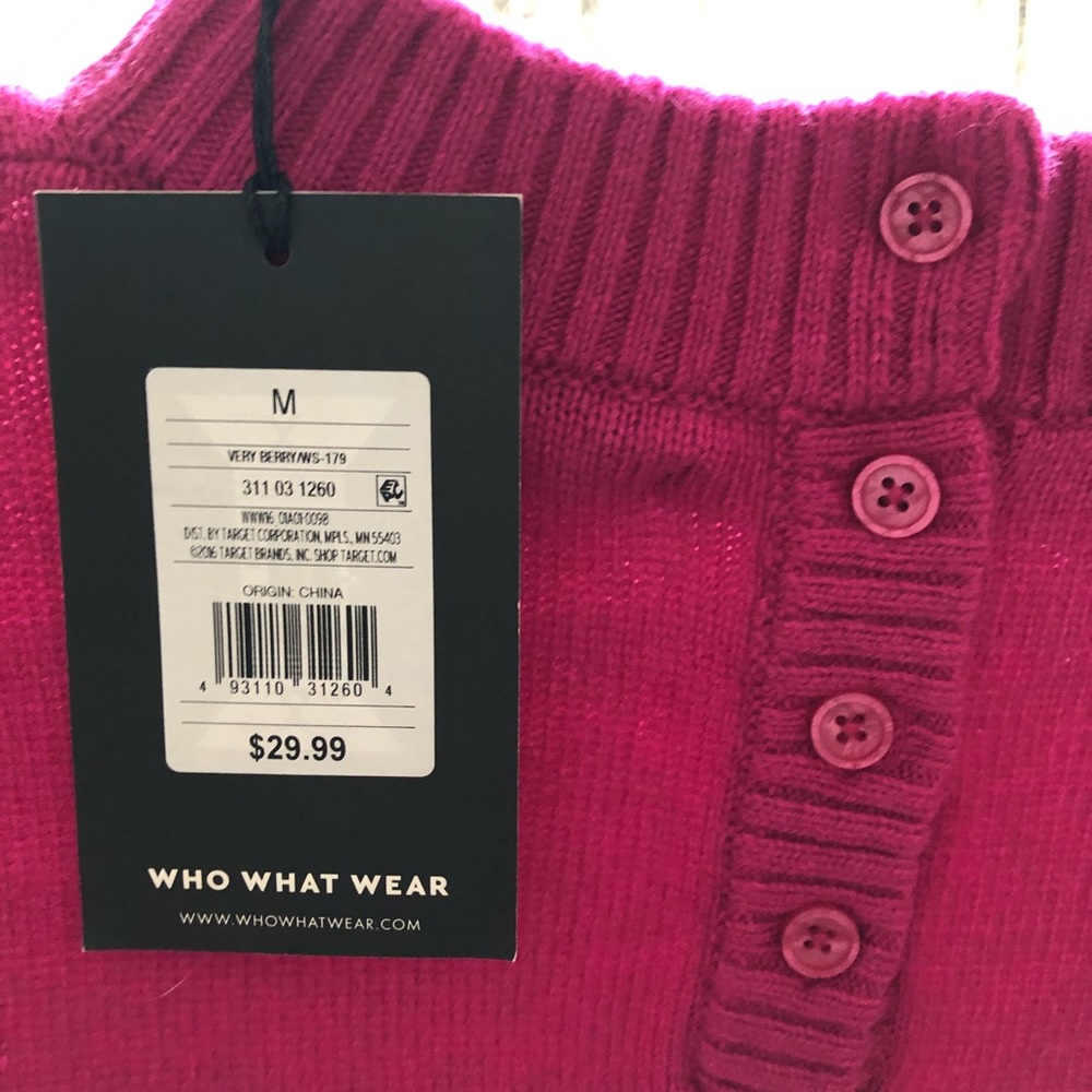 NWT 🛍crop sweater in a beautiful fuchsia shade. - Picture 2 of 5